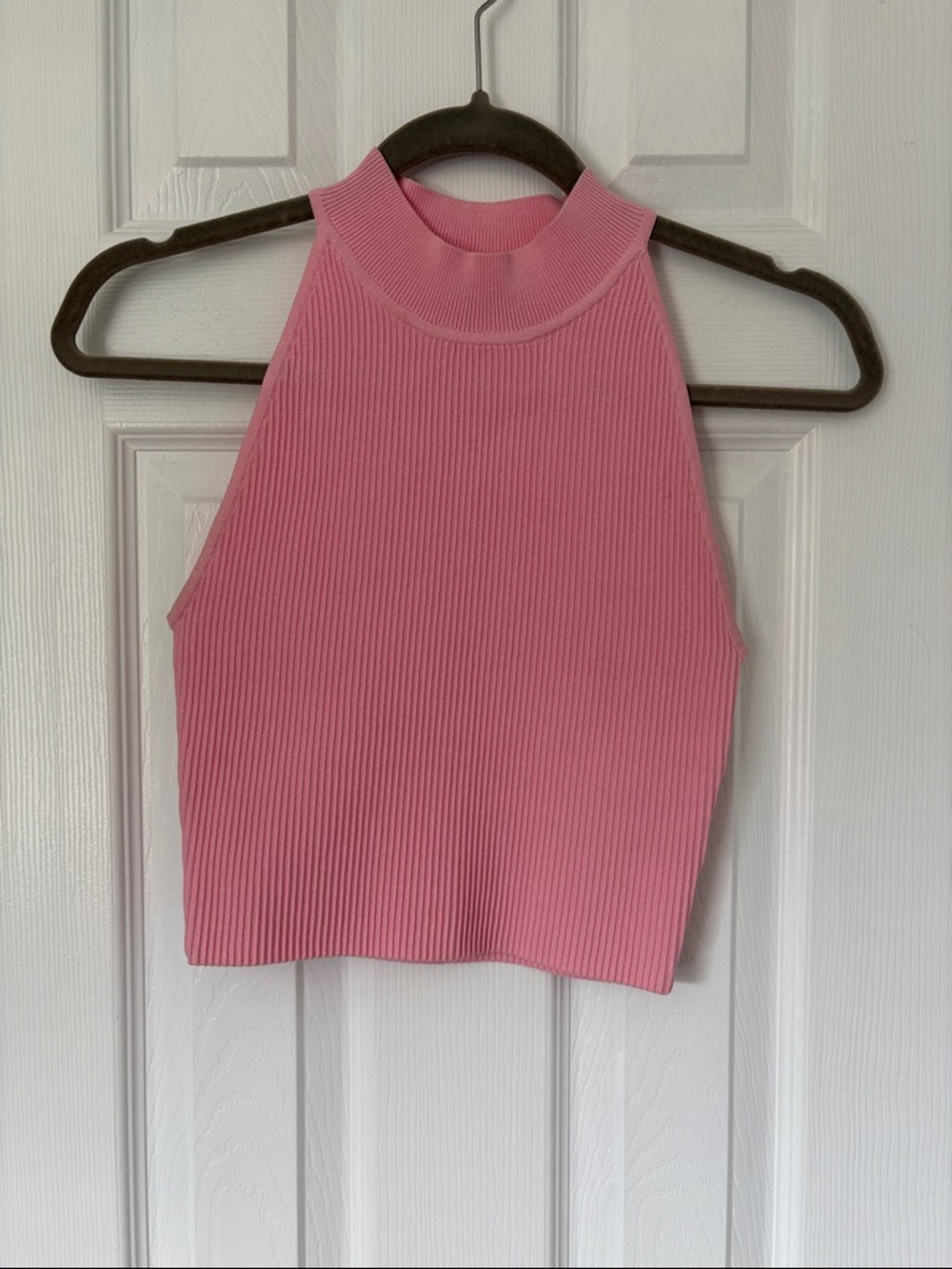Aritzia Babaton sculpt knit top - size small